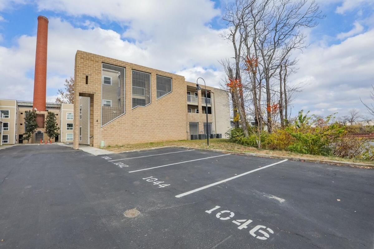 Walk To Broadway Riverfront Condo With Pool Nashville Esterno foto