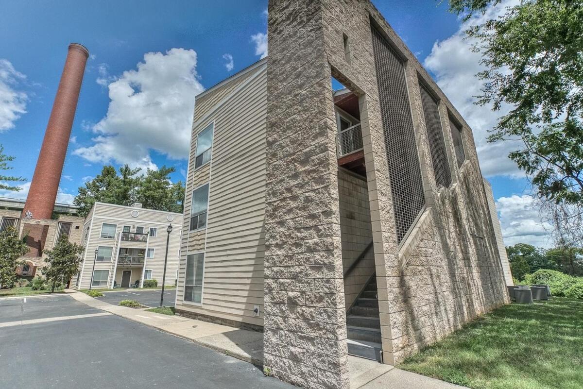 Walk To Broadway Riverfront Condo With Pool Nashville Esterno foto